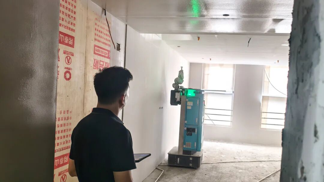 狹小空間里精準作業 蔚建噴涂機器人圓滿完成南京智鑫慧谷人才公寓項目(圖3)